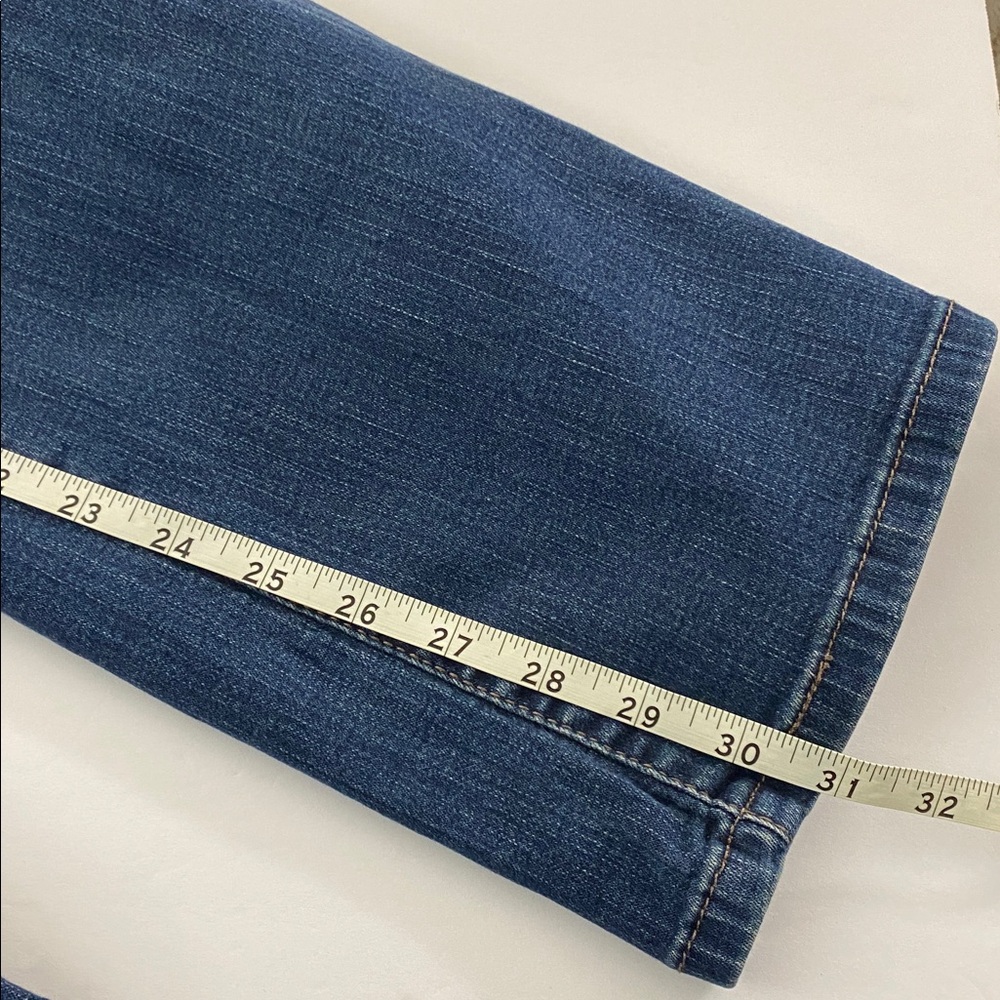 Levi's 512 Perfectly Slimming Fit Boot Cut Denim Jeans - Picture 9 of 11